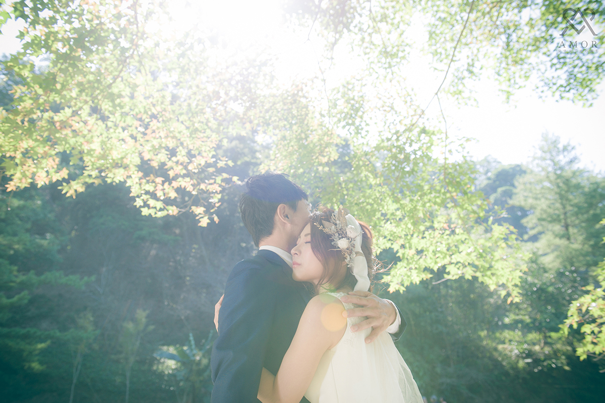 黃昏,逆光,迷戀,光,幸福,台中婚紗,婚紗照,AMOR,愛情來了,婚紗攝影,自然,互動,芒草